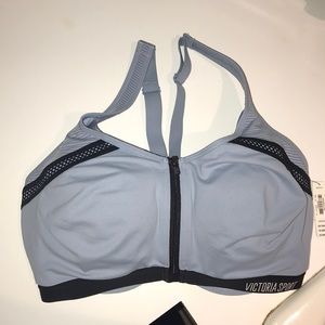 NWT Victoria Secret Knockout Front Close Sport Bra